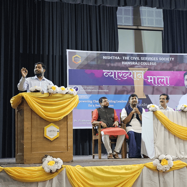 Khan Sir at "Vyakhyan Mala" by NISHTHA-The Civil Services Society at Hansraj College